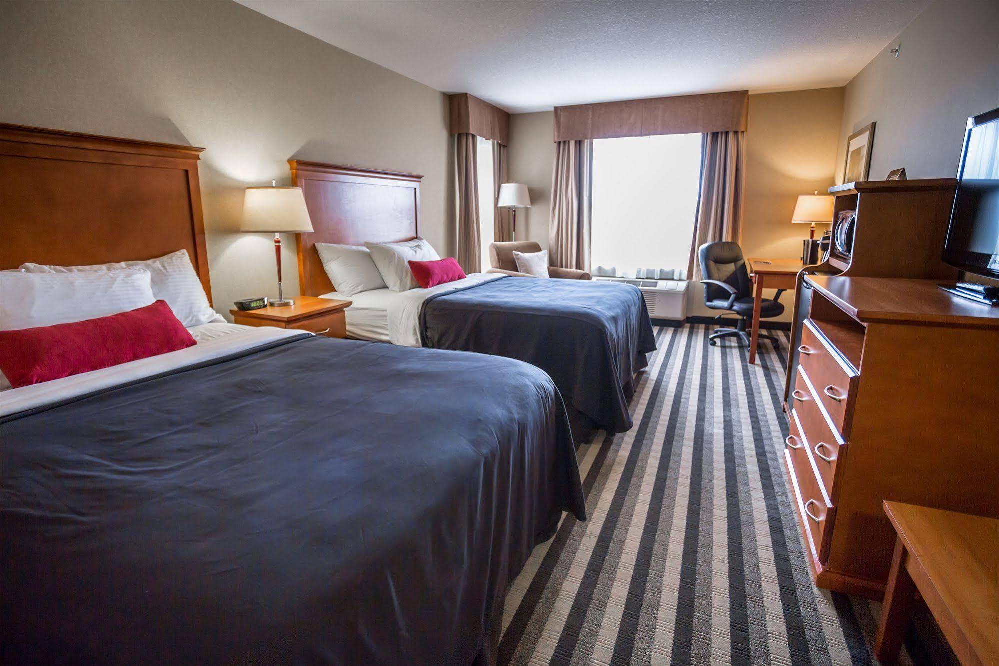 Days Inn & Suites By Wyndham Edmonton Airport Leduc Buitenkant foto