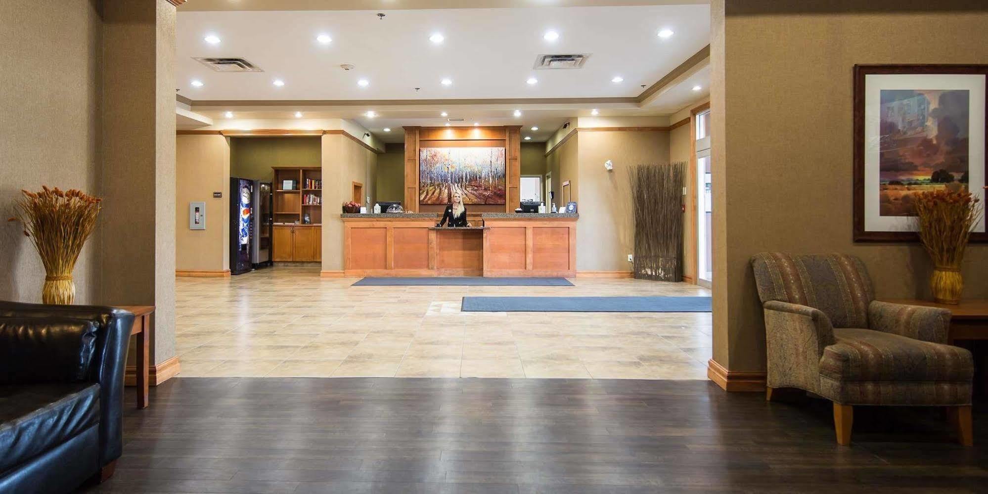 Days Inn & Suites By Wyndham Edmonton Airport Leduc Buitenkant foto